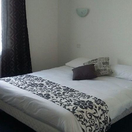 רויאן Hotel Bistrot De La Place מראה חיצוני תמונה